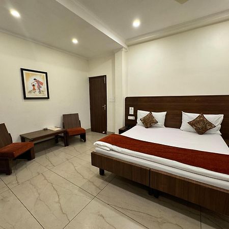 Hotel Saluja Siliguri Extérieur photo