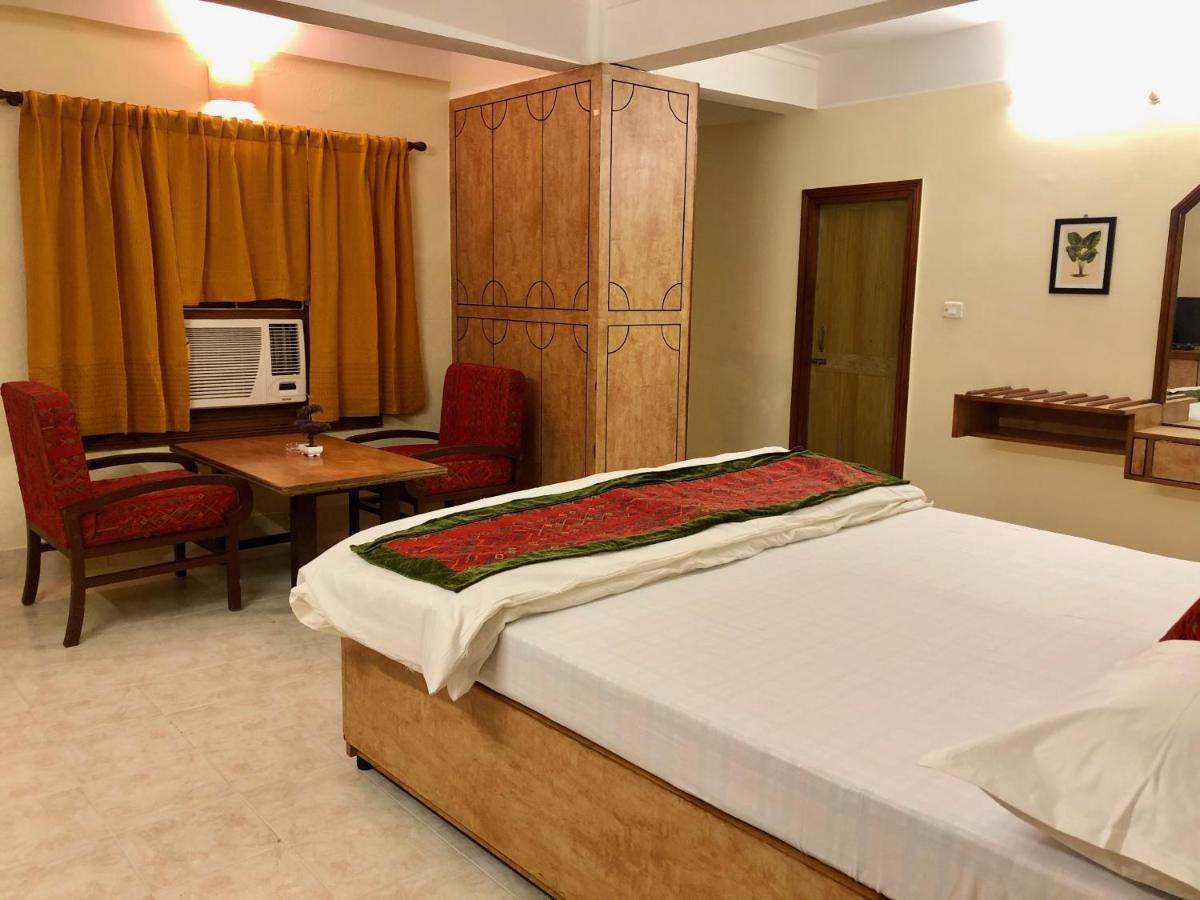 Hotel Saluja Siliguri Extérieur photo