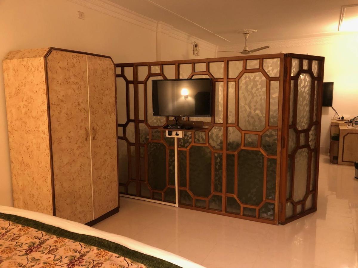 Hotel Saluja Siliguri Extérieur photo