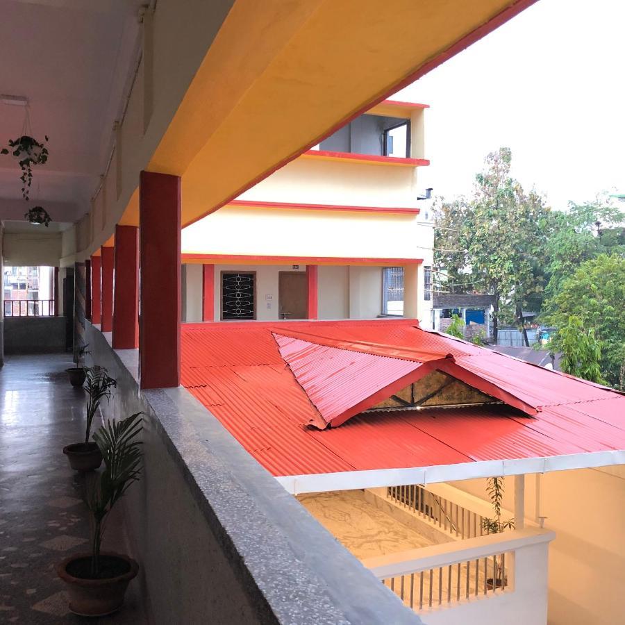 Hotel Saluja Siliguri Extérieur photo