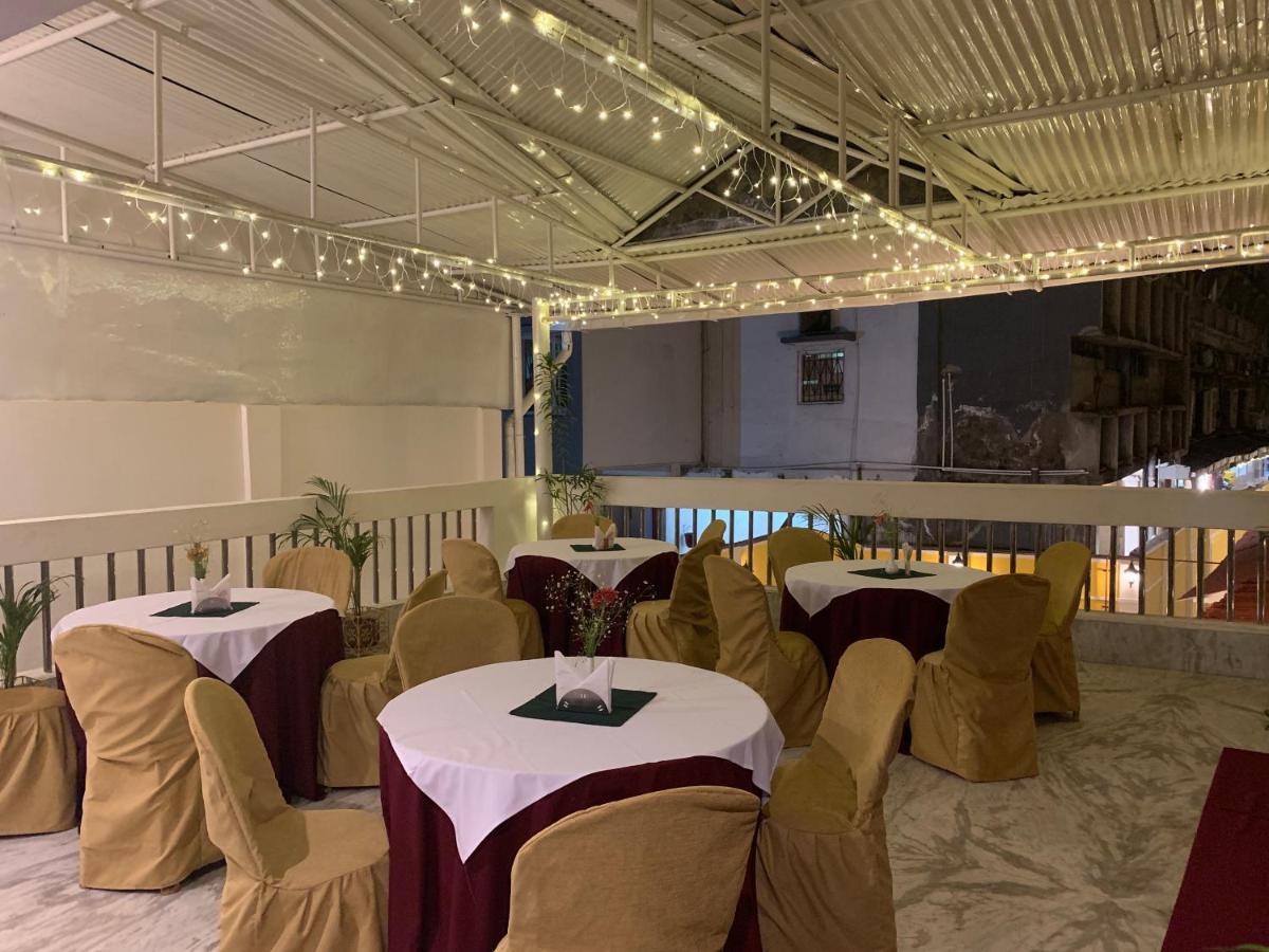 Hotel Saluja Siliguri Extérieur photo