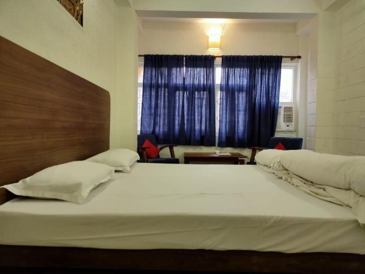 Hotel Saluja Siliguri Extérieur photo