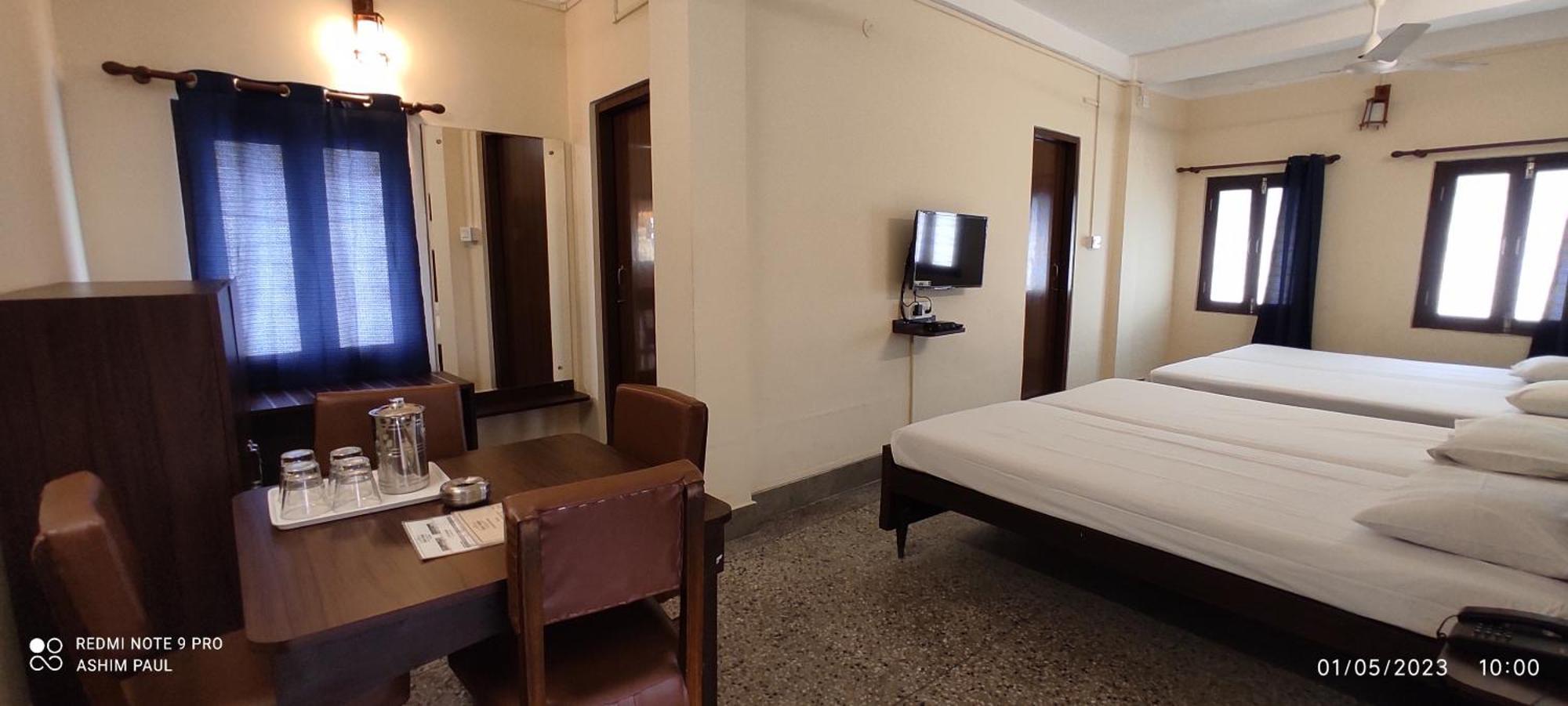 Hotel Saluja Siliguri Extérieur photo