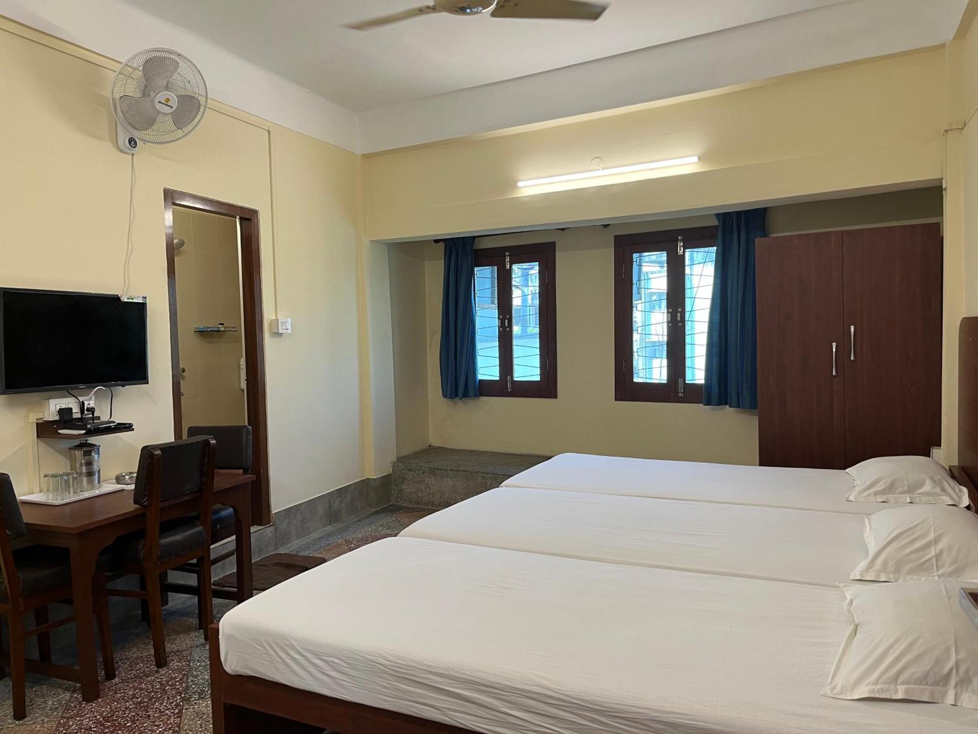 Hotel Saluja Siliguri Extérieur photo