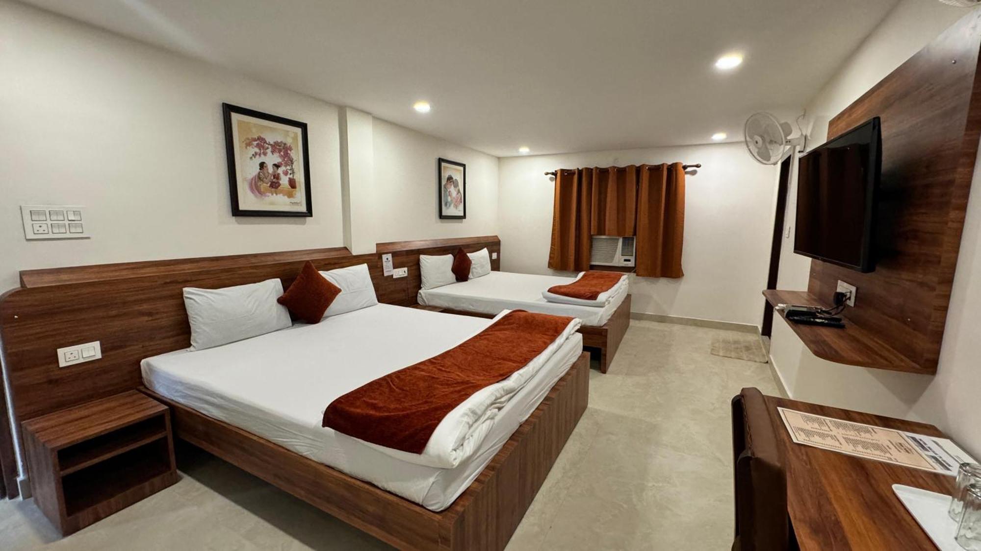 Hotel Saluja Siliguri Extérieur photo
