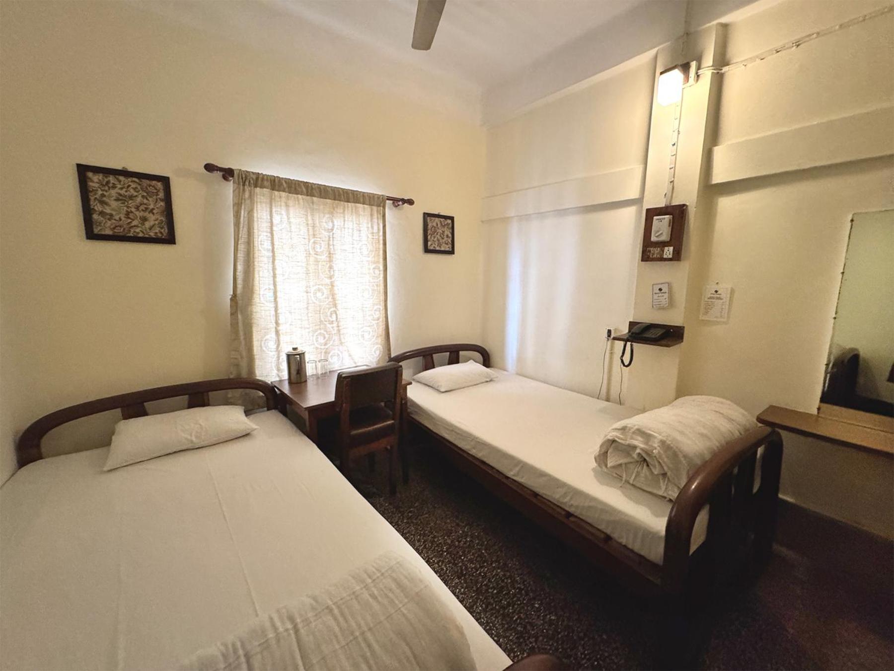 Hotel Saluja Siliguri Extérieur photo